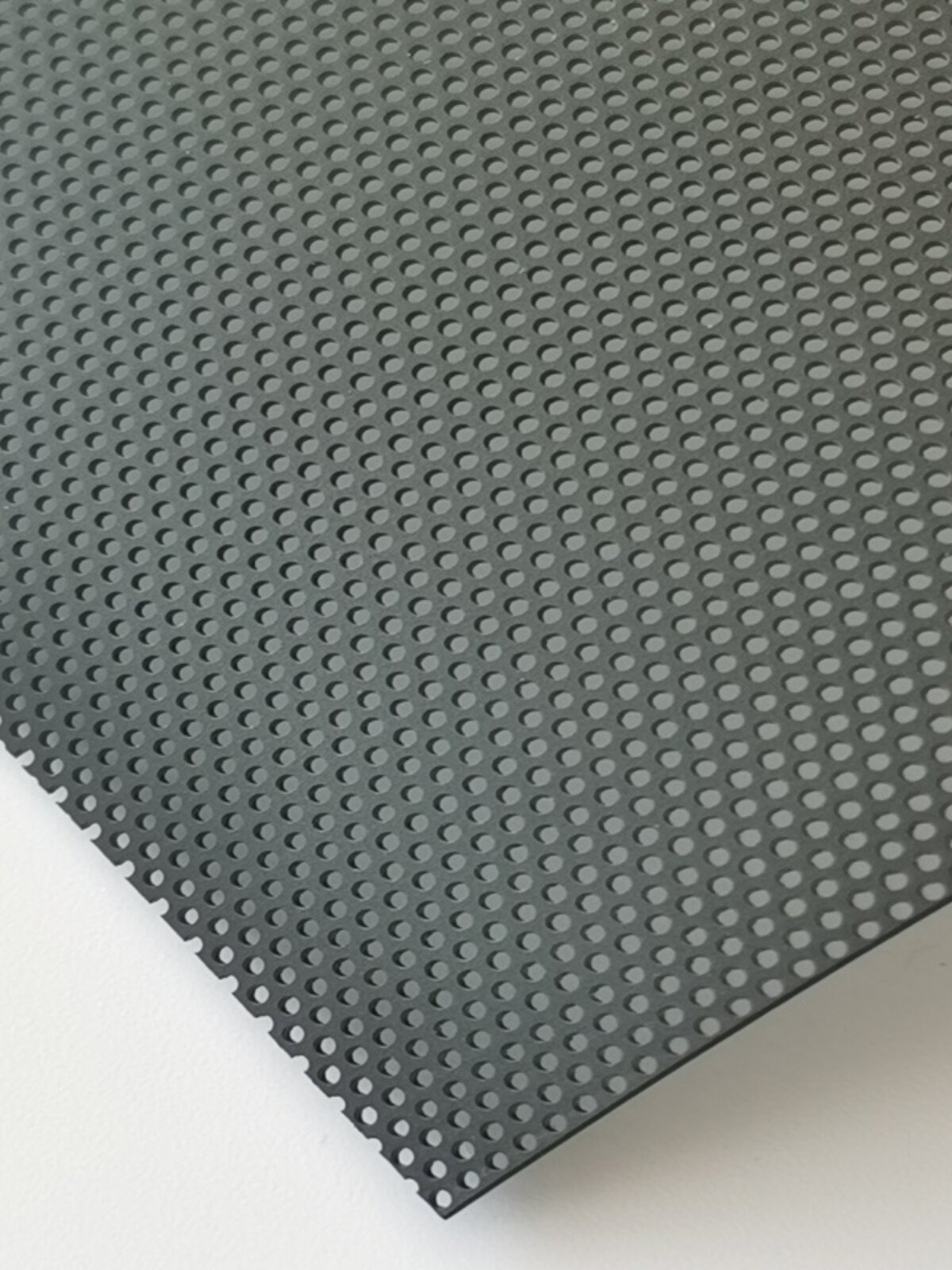 PC/PVC圆孔防尘网